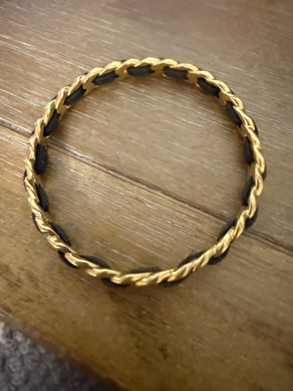 Juicy Couture Gold and Black Twisted Chain Bracelet Y2K bangle